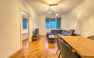 La cheie, Etaj Intermediar, Modern, Horea - Poză 1