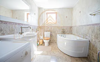 Ovidiu Sud - Zona premium - Vila impozanta, curte mare, garaj, terasa! - Poză 15