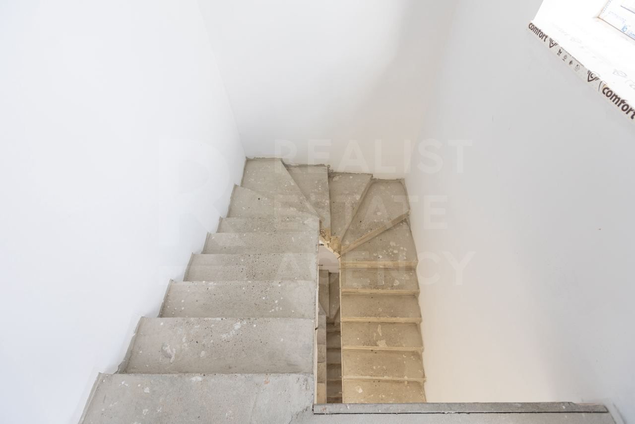 Vânzare, casă, 2 nivele, 260mp + 5 ari, strada Codrilor, Sociteni - Poză 11