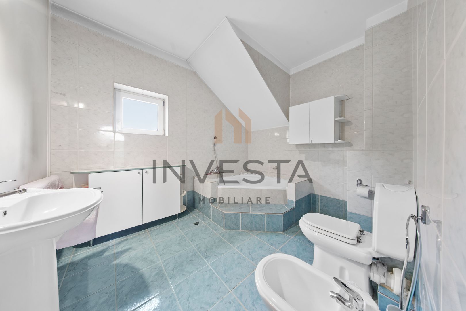 Vila ideala pentru locuința, clinica sau birouri! - Poză 15