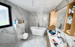 CASĂ 5 CAMERE 252 MP TEREN 1362 MP DRAGOSLAVELE ARGEȘ - Poză 16