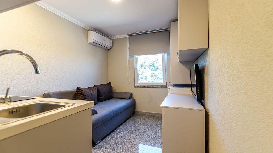 Garsonieră de închiriat în zona UTA - Poză 2