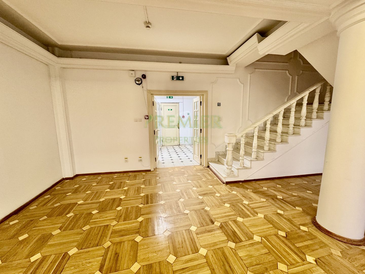 VILA  BIROURI SCOALA  GRADINITA AFTER-SCHOOL FIRME | HIDRANT PE FIECARE ETAJ | - Poză 2