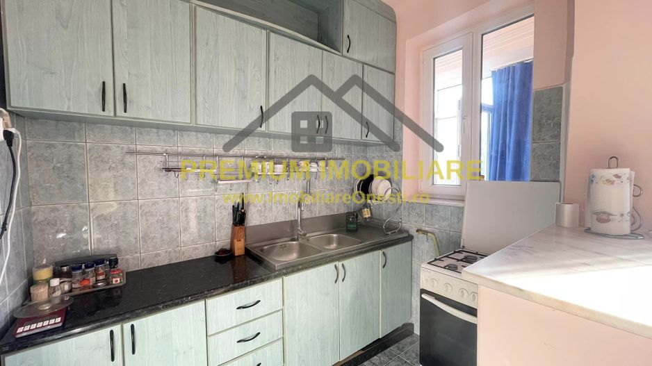 Apartament 3 Camere - Decomandat - Zona ultracentrala - Poză 10