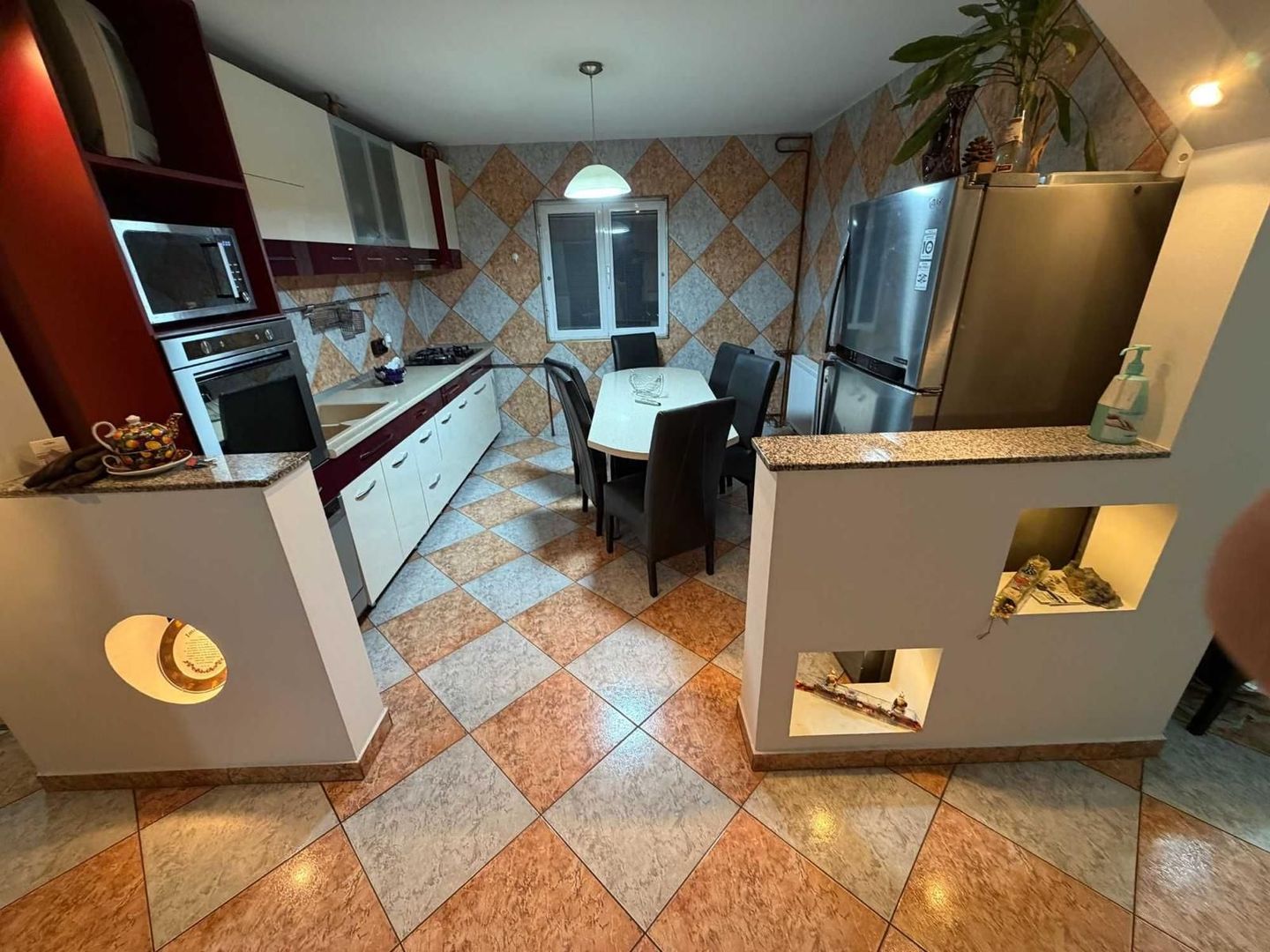 AP. 2 CAMERE- APARATORI, MASINA DE SPALAT VASE,PARCARE ADP, METROU - Poză 6