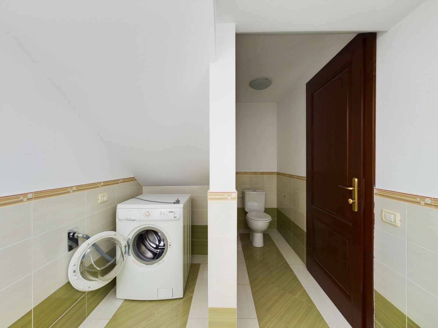 Vilă 6 camere zona Tabacovici - Poză 18