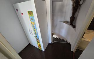 Apartament cu 3 Camere, Scară Interioară, Zona Centru - Poză 10