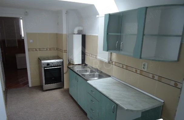 De închiriat apartament cu 3 camere   zonă centrală, lângă Cetate - Poză 5