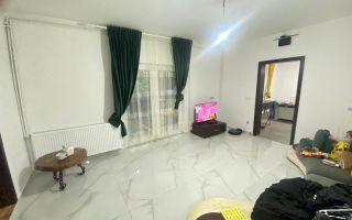 casa cu 2 apartamente Ianova 120mp centrala amenajata - Poză 15