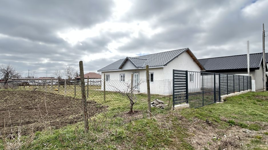 Casa din BCA c-tie 2025 – Pecineaga – apa/canalizare/curent - Poză 15