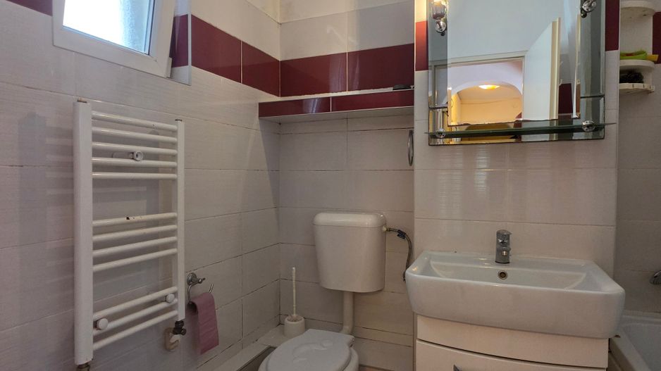 De inchiriat  3 camere decomandat, Centrul Civic-Onix, bloc verde - Poză 14
