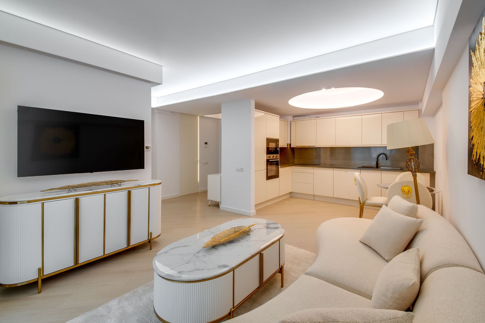 Cortina North || 3 camere || Finisaje de lux || Parcare || Comision 0% - Poză 1