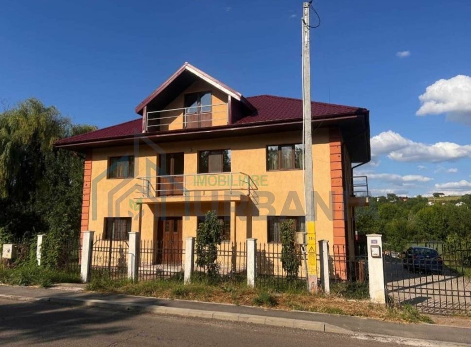 Casă de închiriat, Rusenii Vechi, Holboca - 7 camere, curte 400 mp - Poză 1