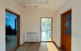 Casă 5 camere, 2.800 mp teren, Dărmănești – 13 km Suceava - Poză 8
