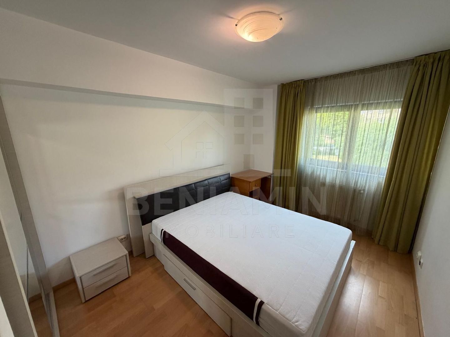 3 Camere-Decomandat-Boxa-Loc De Parcare-88mp-Etaj 1-Privilegio-Brasov - Poză 5