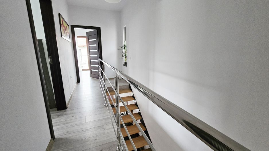 Casă P+E modernă, complet utilată – Brașov, zonă rezidențială liniștită - Poză 14