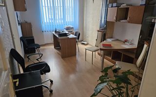 Apartament cu 2 camere, Zona Centrala - Poză 2