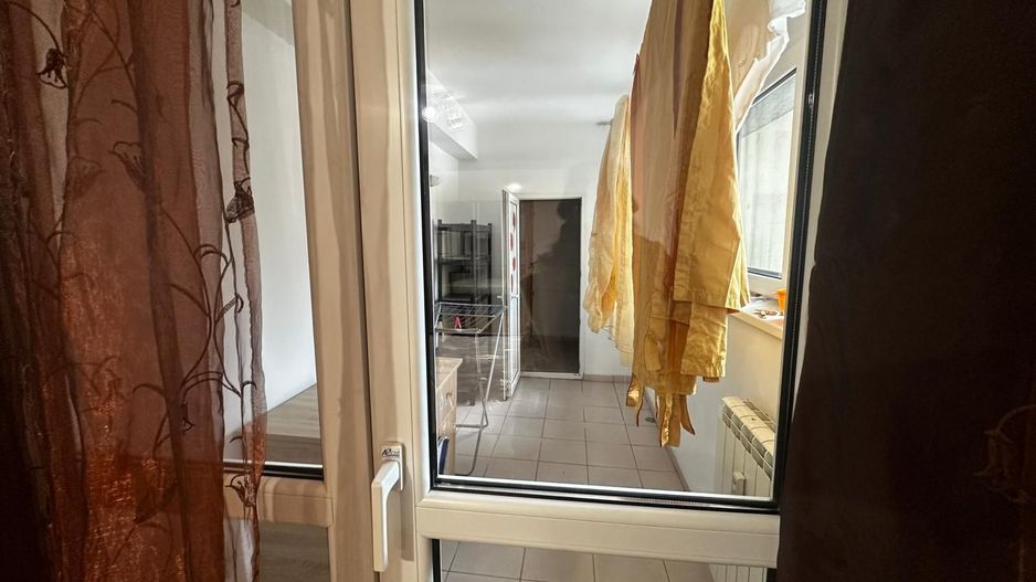Apartament 3 camere, etaj 2, balcon închis, mobilat complet, Pantelimon - Poză 5
