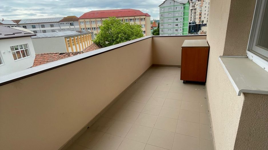 Apartament cu 1 camera de vanzare, zona Centru - Poză 6