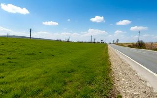 Teren 12.400 MP | 180 ml deschidere E85 | Pătrăuți | 70.000€ - Poză 6