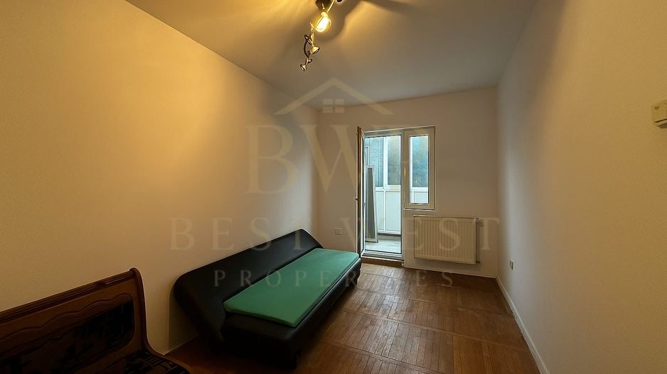 Garsonieră decomandată, etaj intermediar, Buziașului - Poză 1