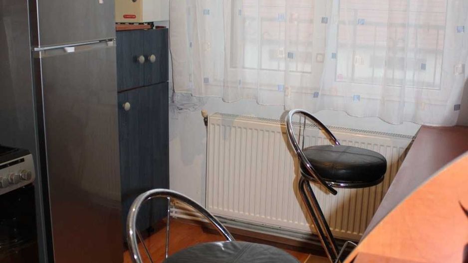 BRASADAS vinde ap 2 cam etaj 4/4 ULTRACENTRAL - Poză 6