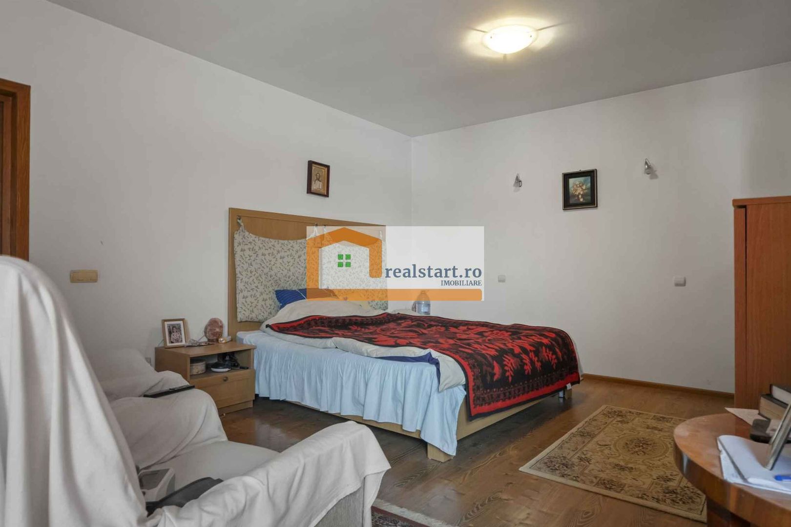 Vila 14 camere, individuala cu teren 590mp, curent trifazic, ALA, Metrou, - Poză 18