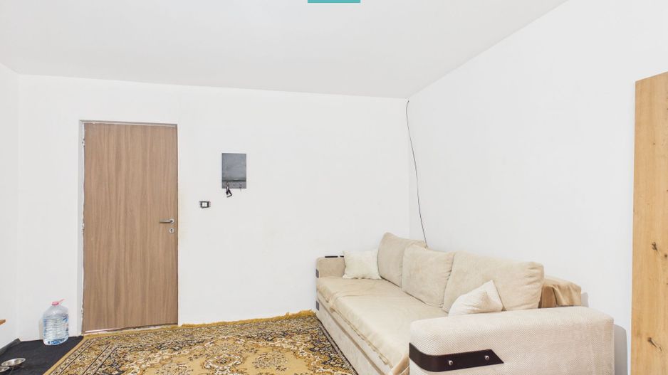 Casă cu teren de 2.134 mp în Sântana | 5 camere - Poză 4
