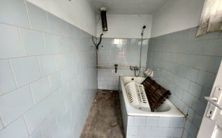 De vanzare casa 3 camere, 719mp teren, Cetate - Poză 11