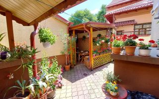 Apartament 5 camere in vila + curte Foisorul de foc - Poză 2