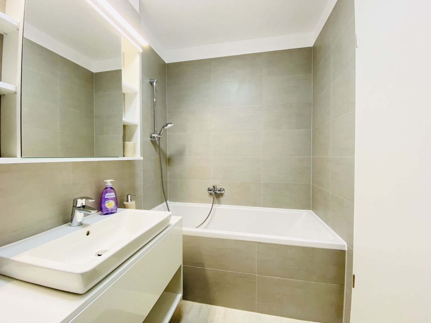 Studio Coresi Avantgarden – Kasper - Poză 5