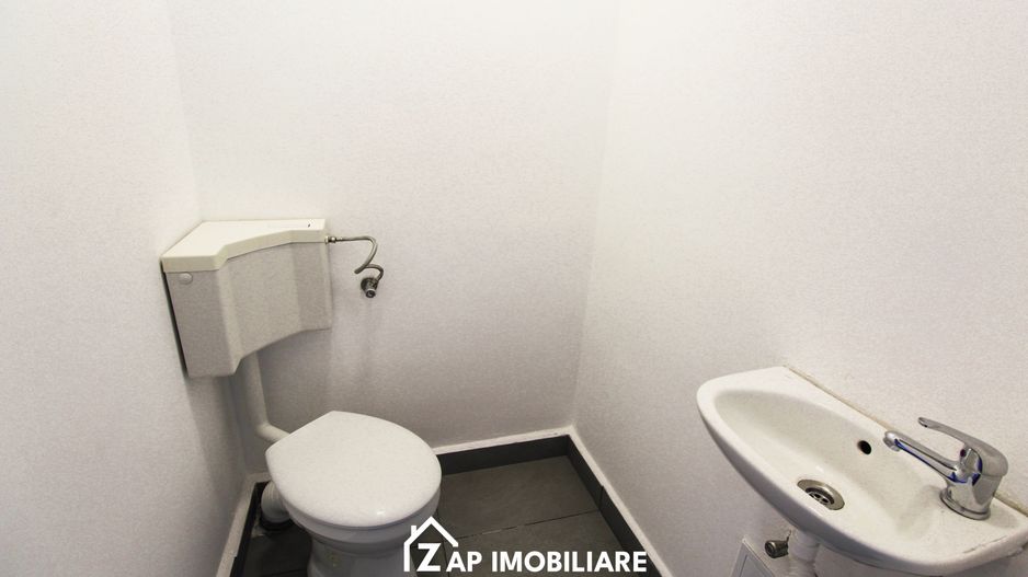 Spatiu de Birouri 100 mp - Renovat - Poză 16
