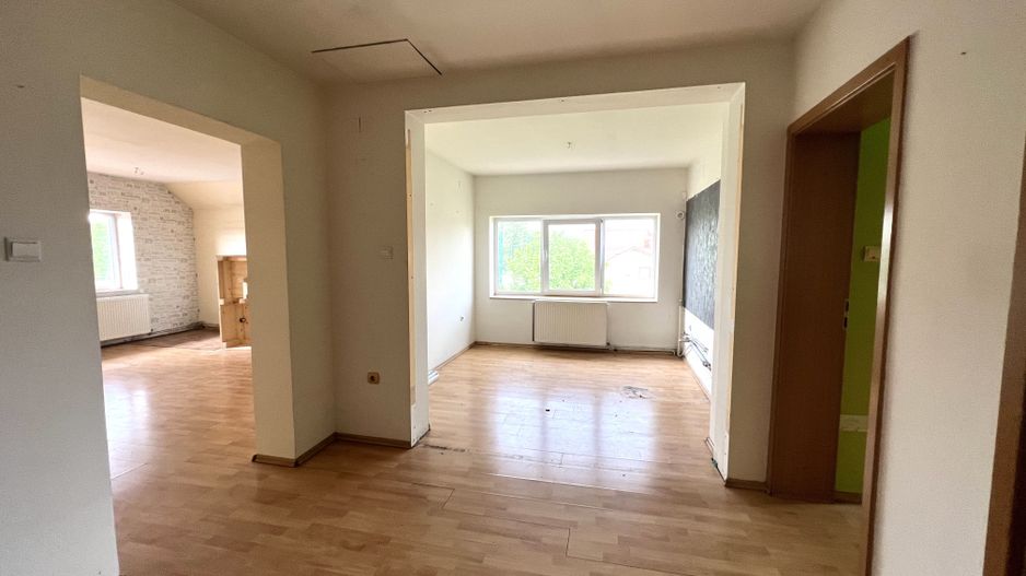 SPATIU CU MULTIPLE DESTINATII - Poză 3