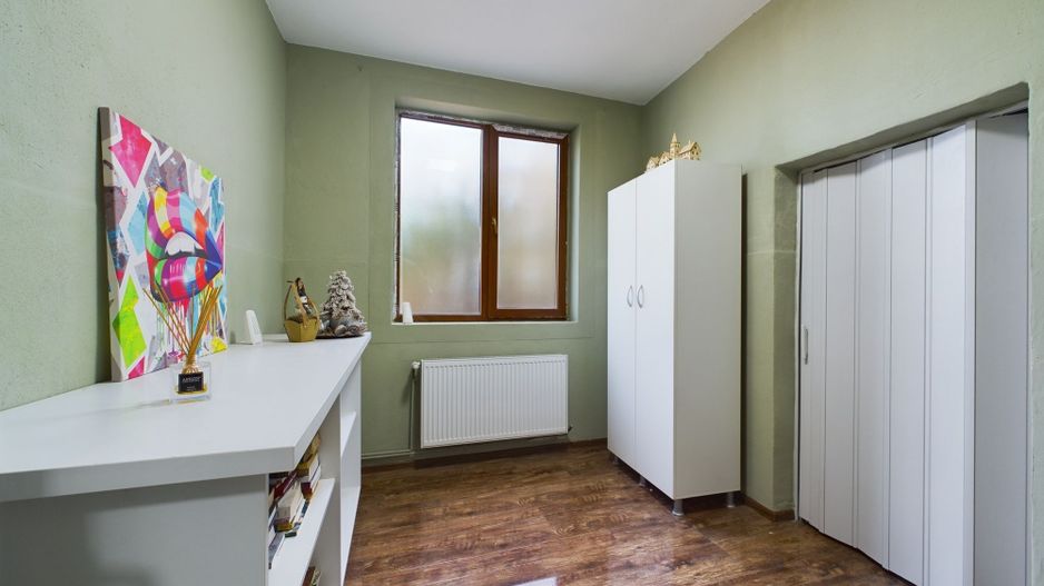 Proprietate multifuncțională într-o locație Centrală - Poză 5