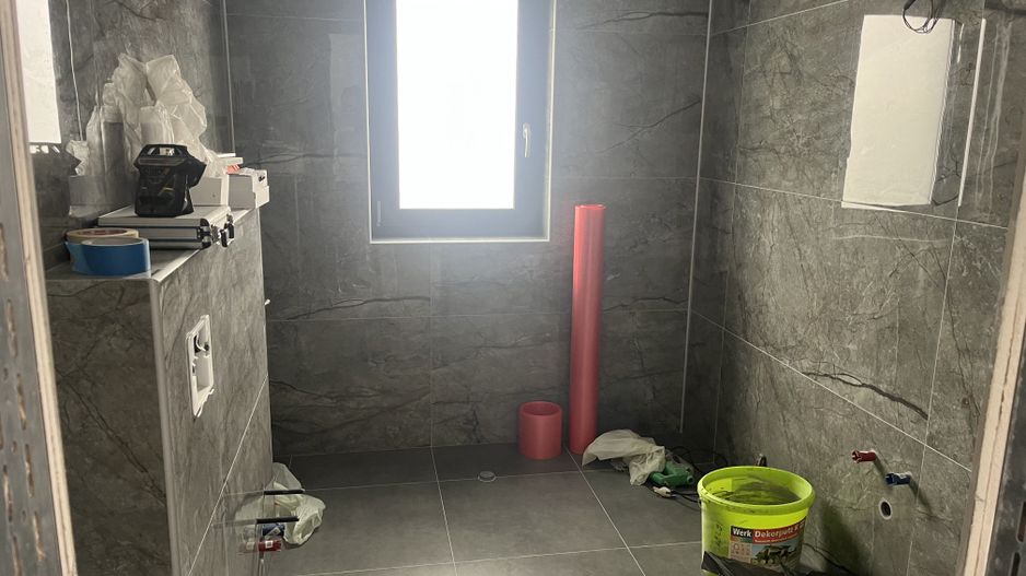 Sacalaz individuala P+E,Terasa,balcon,2 bai,5 camere,2 F.s - Poză 22