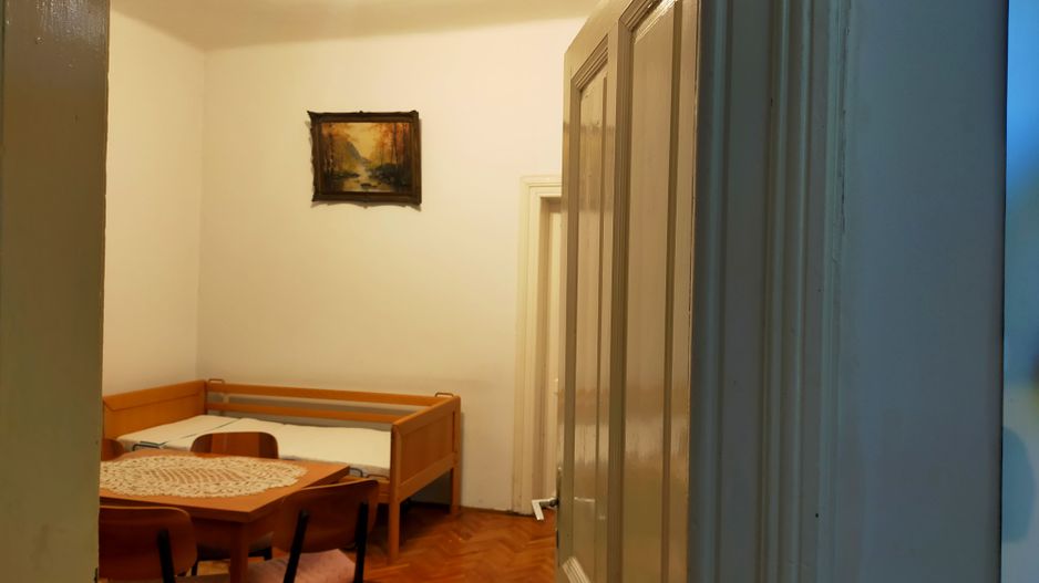 APARTAMENT 2 CAMERE ZONA SEMICENTRALA - Poză 2