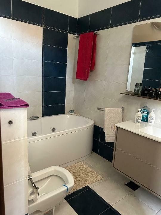 Inchiriez apartament utilat şi mobilat zona Dorobanti - Poză 12