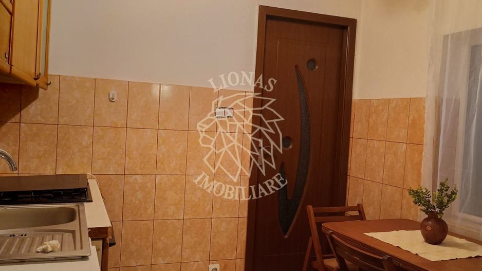 Apartament 3 camere-etaj 2-parcare- ideal investitie,  Ultracentral - Poză 5
