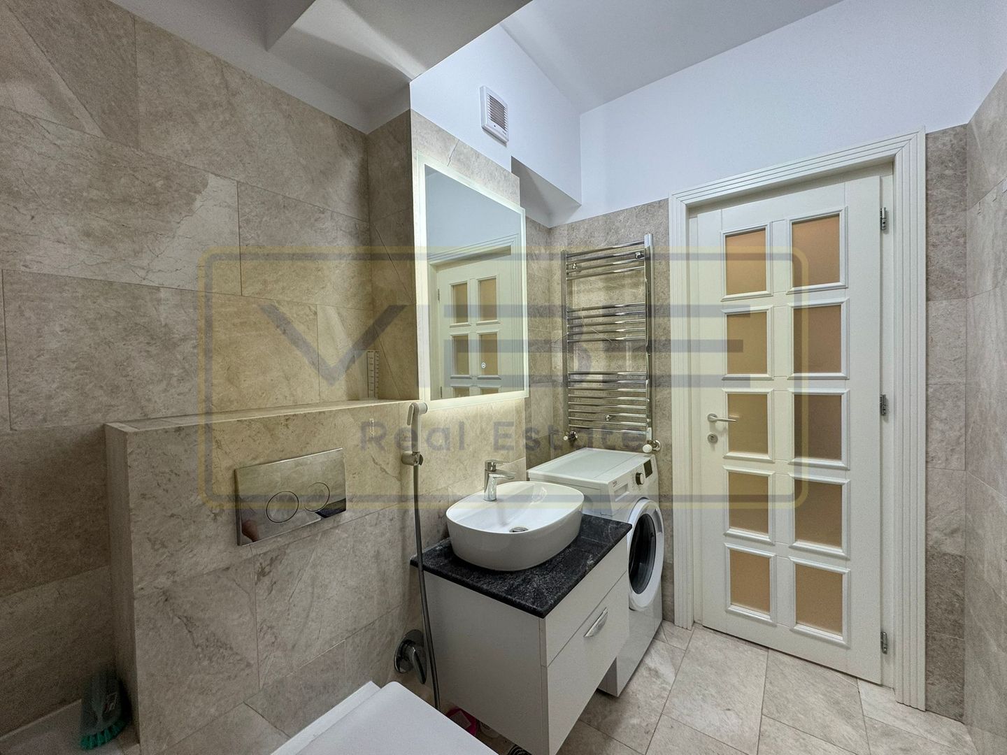 Apartament 2 camere Royal Town Copou - Poză 15