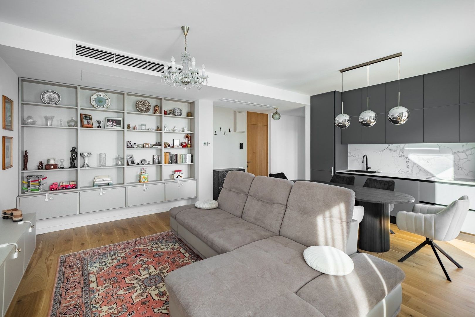 Apartament de 3 camere in Amber Forest - Poză 7