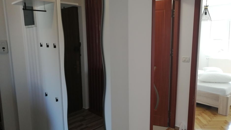 Închiriere apartament 3 camere – confort 1, decomandat. - Poză 3
