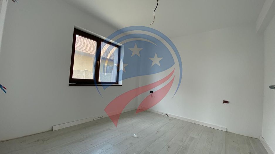 CASA SPATIOASA 4 DORMITOARE 100 M UTILI ZONA CAPSUNARIE DAMILA - Poză 6