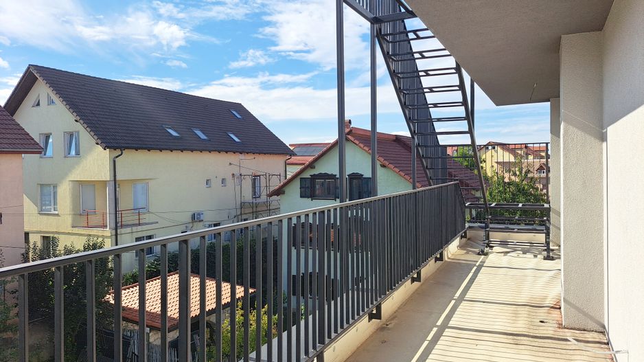 Penthouse 150 mp utili+ terase 200 mp+ 2 parcari subterane +curte 120 mp - Poză 23
