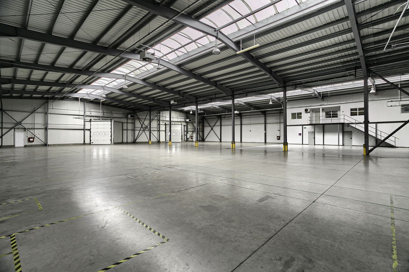 Hala industriala de vanzare Arad  1857 mp, Pret Nou! - Poză 2