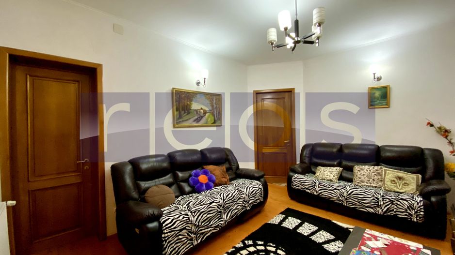 DE VANZARE 3 CAMERE 100 MP | BOXA 10 MP | SEBASTIAN | VULCAN CENTER - Poză 3