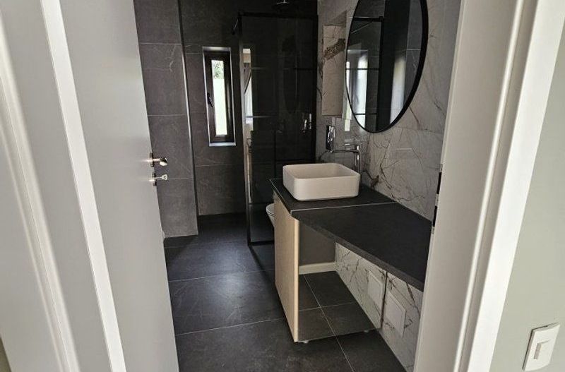 Apart 2camere , 2 bai si terasa zona 1Mai/ Domenii - Poză 12