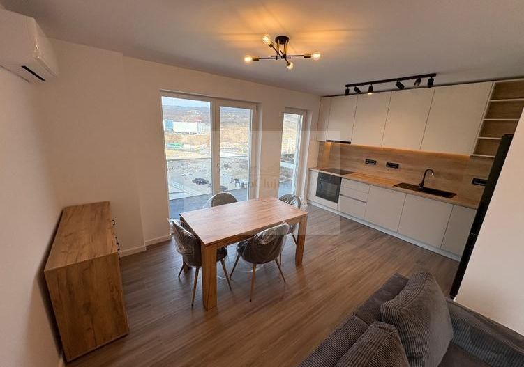 Apartament modern cu 3 camere de închiriat – Elite City, Parcare - Poză 2