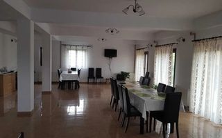 Casa cu teren | 7 camere | Loc. Cristian - Poză 2
