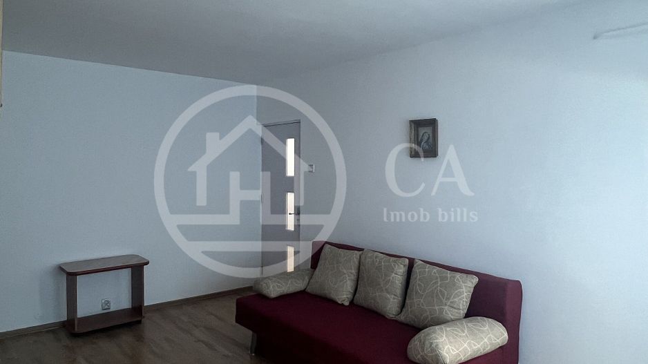 Apartament cu 3 camere de vanzare Decebal Oradea - Poză 2