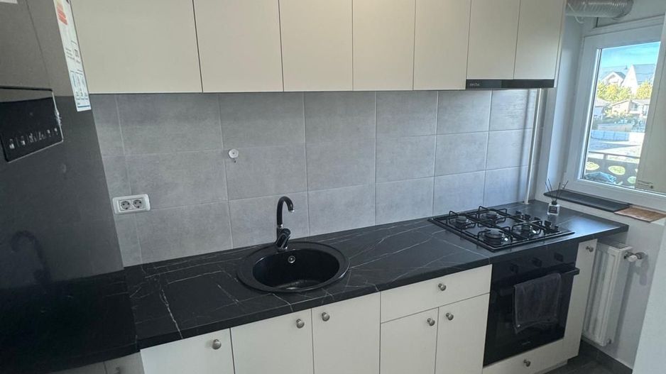 Apartament modern 2 camere cu parcare – Str. Biruinței, 550 €/lună - Poză 3